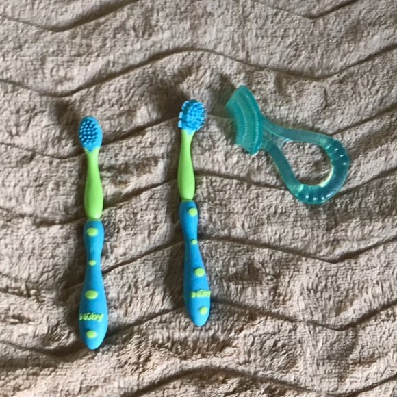 Teethers - Picture 7 of 8